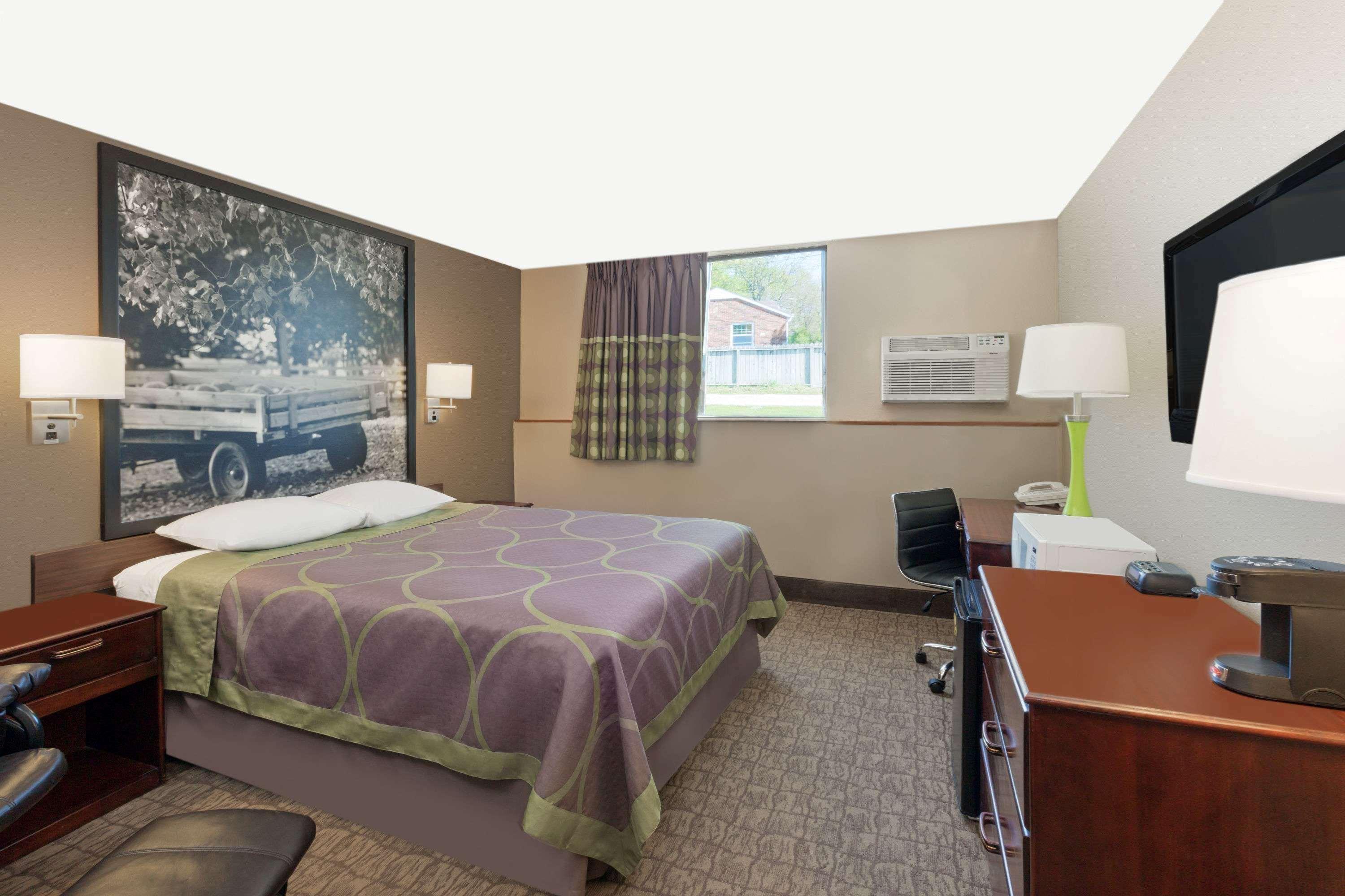Super 8 By Wyndham Carroll Motel Buitenkant foto