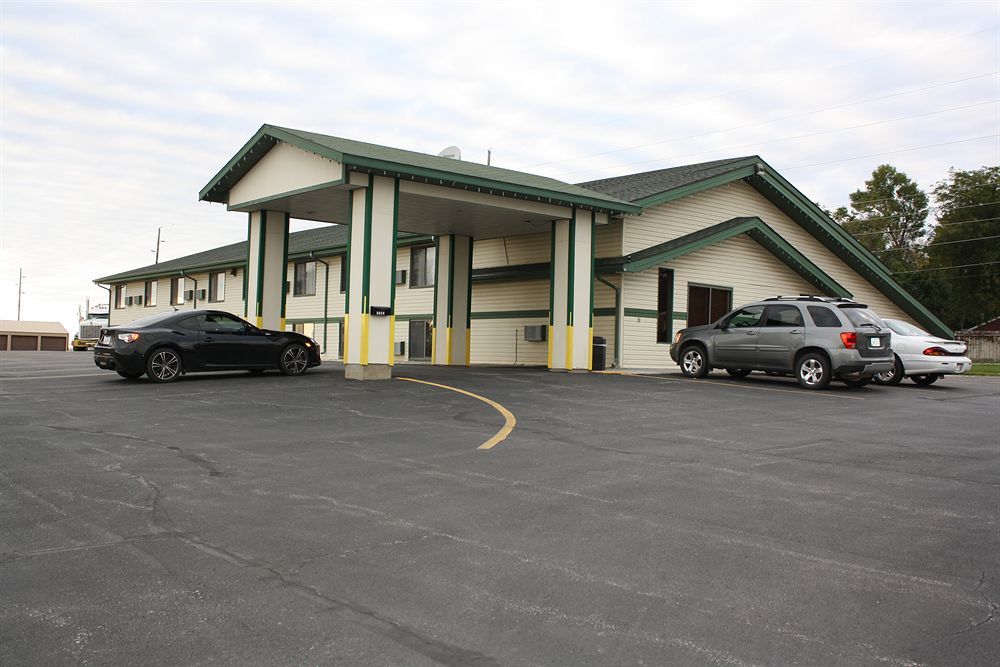 Super 8 By Wyndham Carroll Motel Buitenkant foto