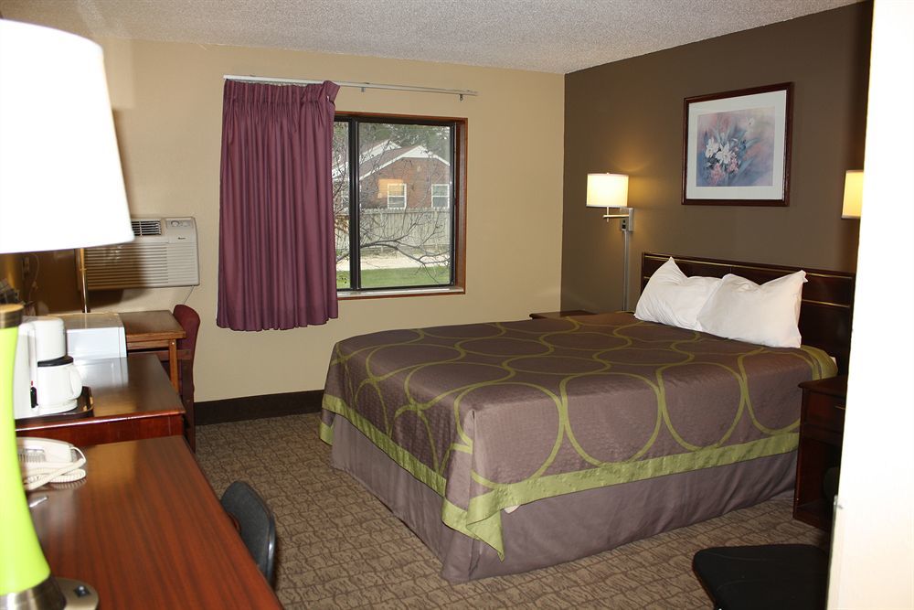 Super 8 By Wyndham Carroll Motel Buitenkant foto